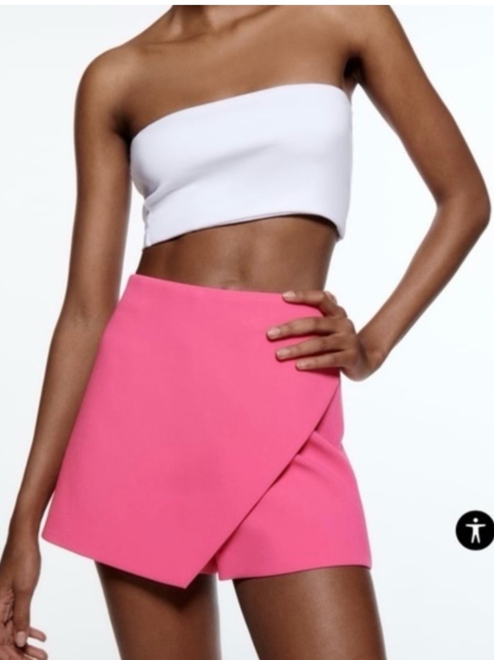 ZARA Bright Pink Asymmetrical
Bloggers Favorite Wrap Skort SIZE: SMALL
